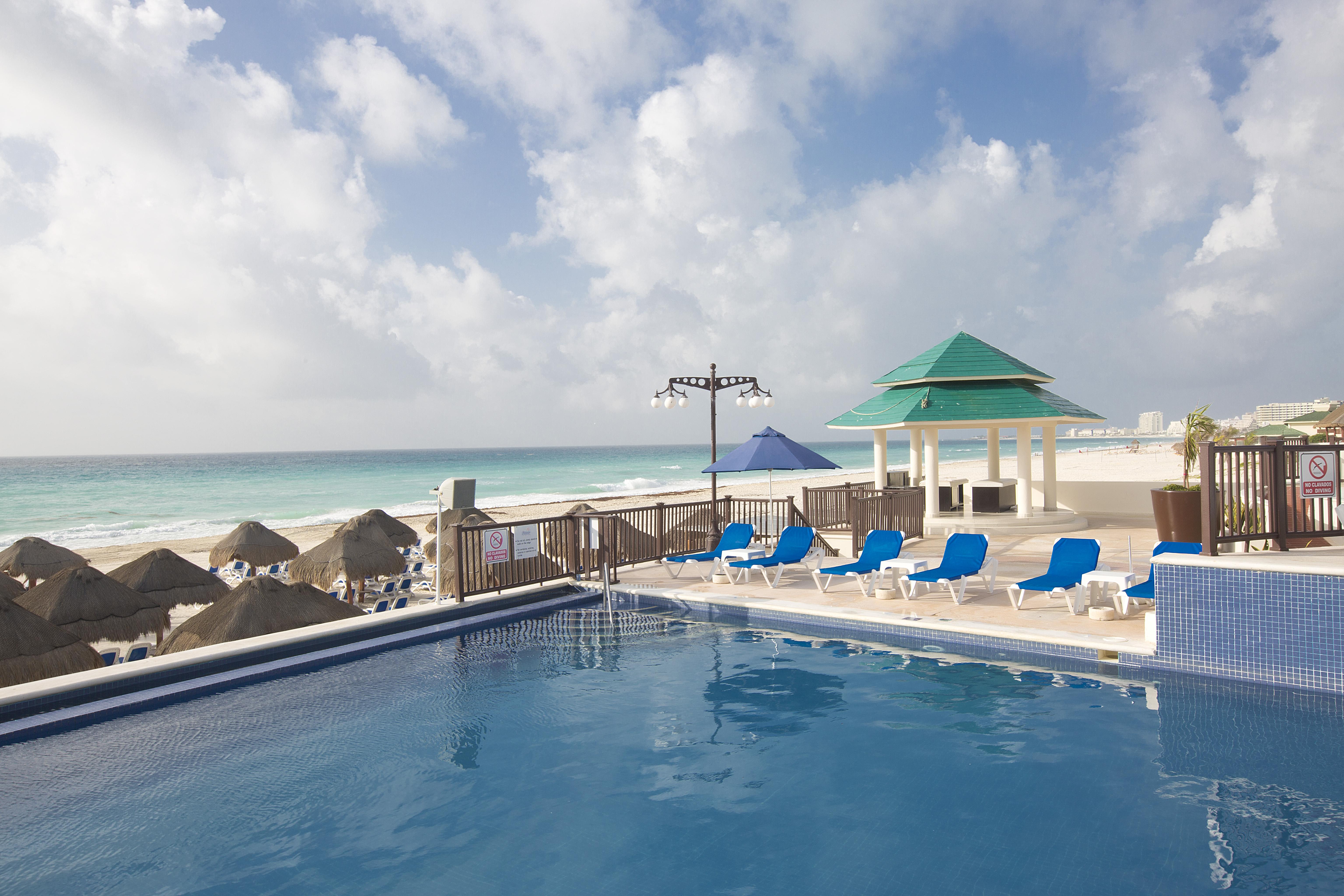 Seadust Cancun Family Resort Exterior photo