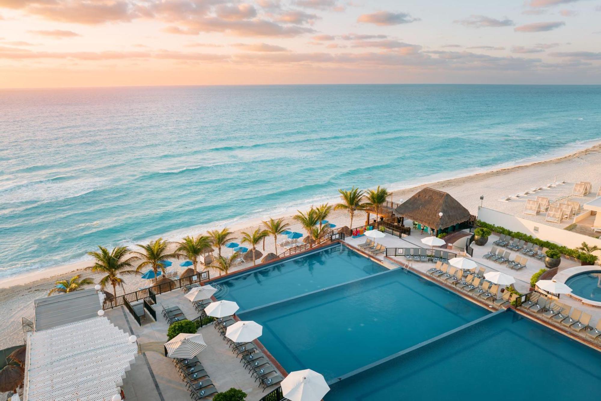 Seadust Cancun Family Resort Exterior photo